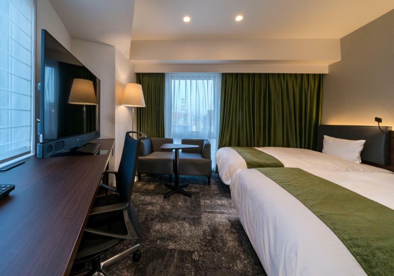 Daiwa Roynet Hotel Toyama-Ekimae Exteriör bild